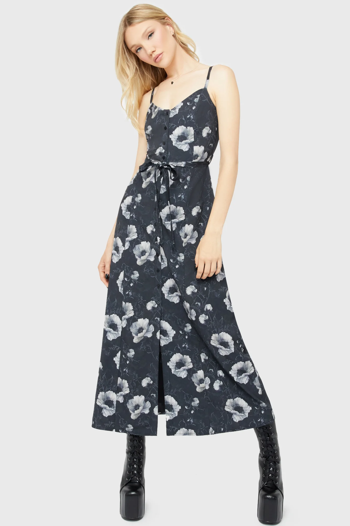 Cottage Chorus Maxi Dress [BLACK AND WHITE] - Image 4