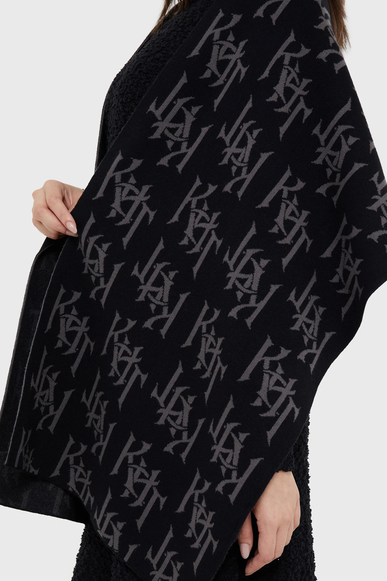 Kihilist Scarf - Image 4