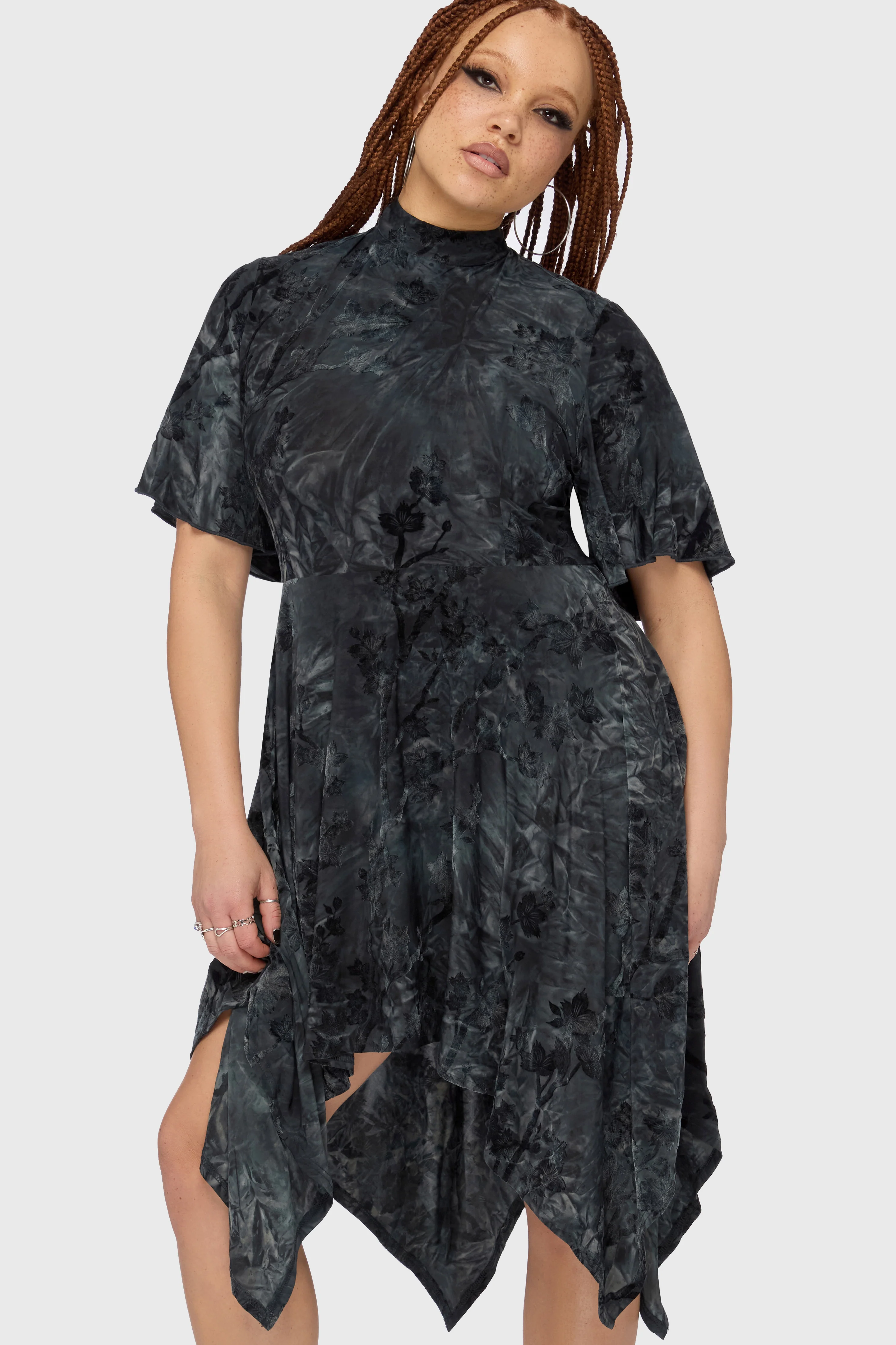 Midnight Vale Short Sleeve Midi Dress - Image 7