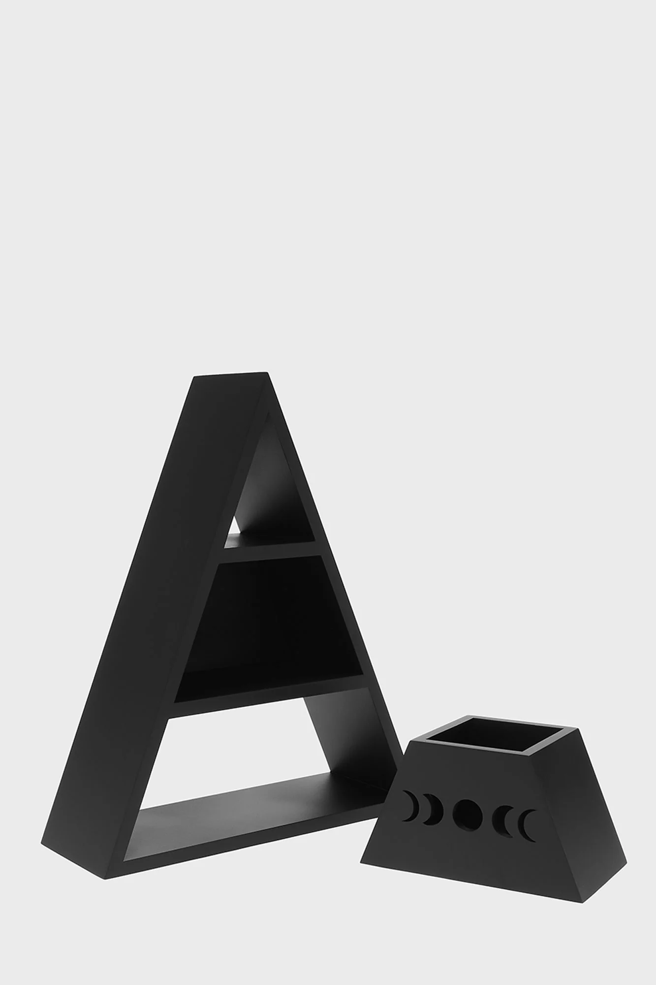 Pyramid Shelf - Image 2