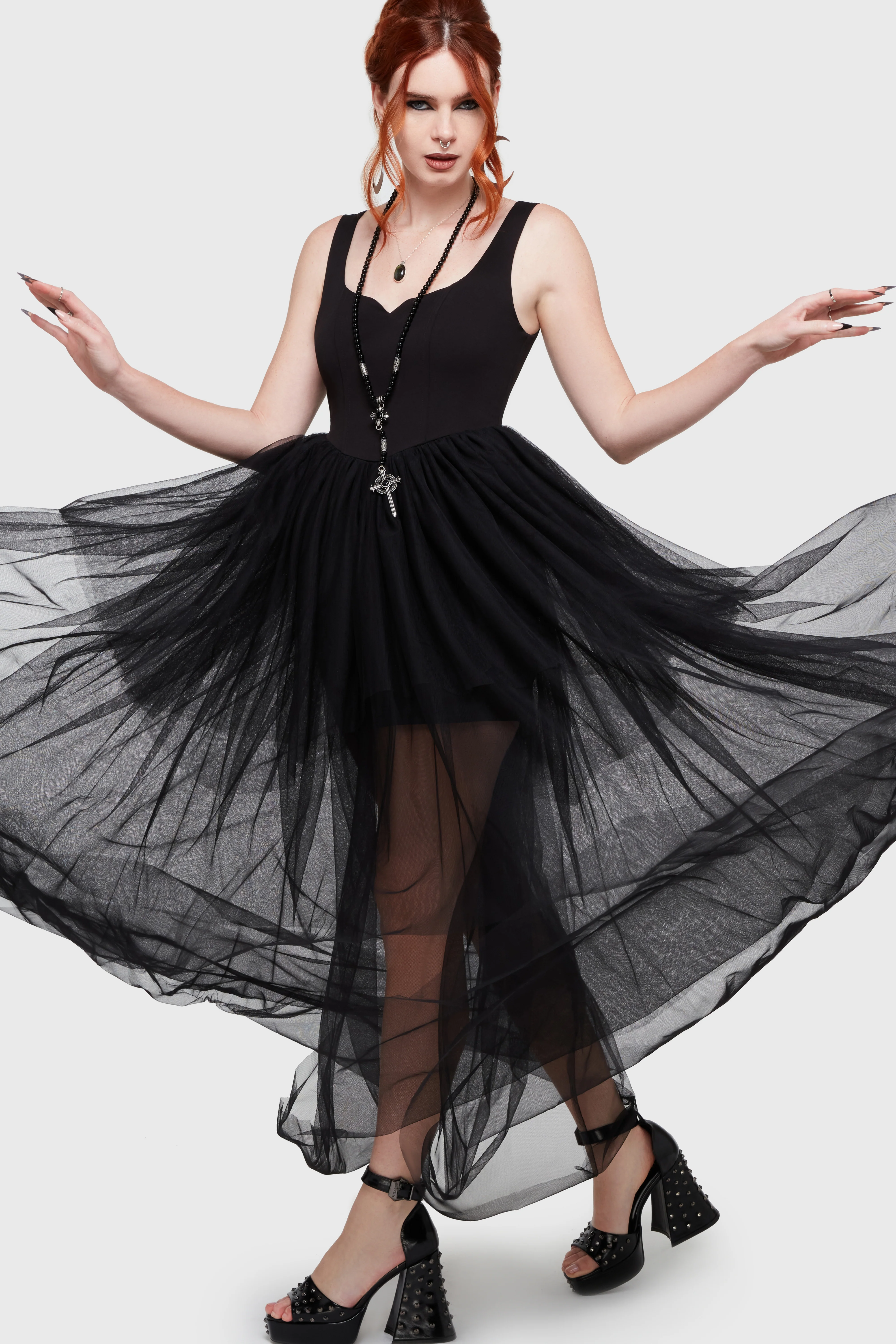 Under The Candle Light Maxi Dress [Black]